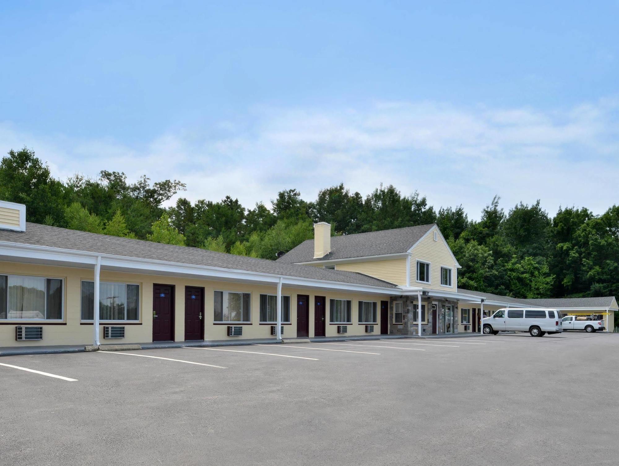 North Scituate 普罗维登斯北希图阿特美国最佳价值旅馆汽车旅馆 外观 照片